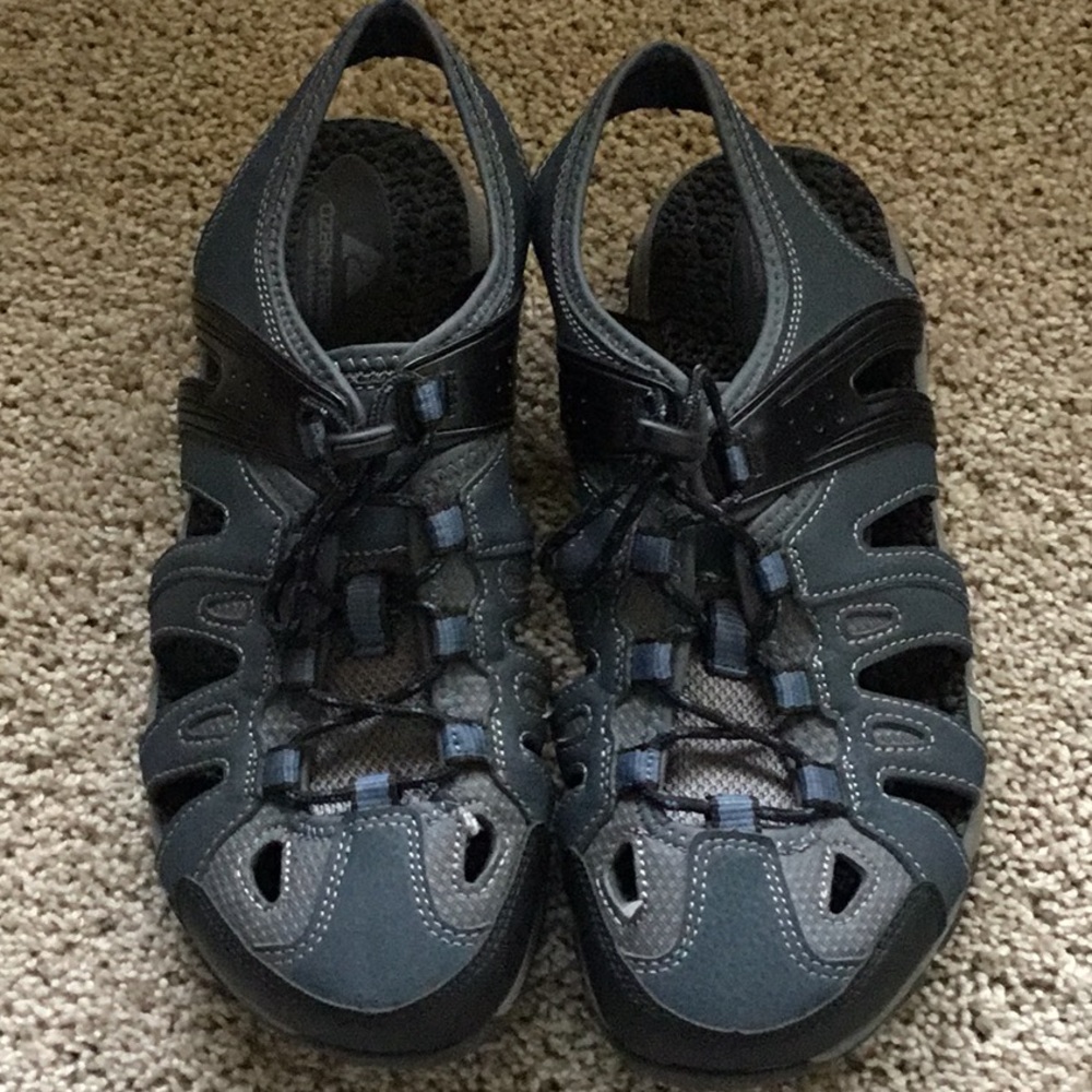 Mens outdoor sandals